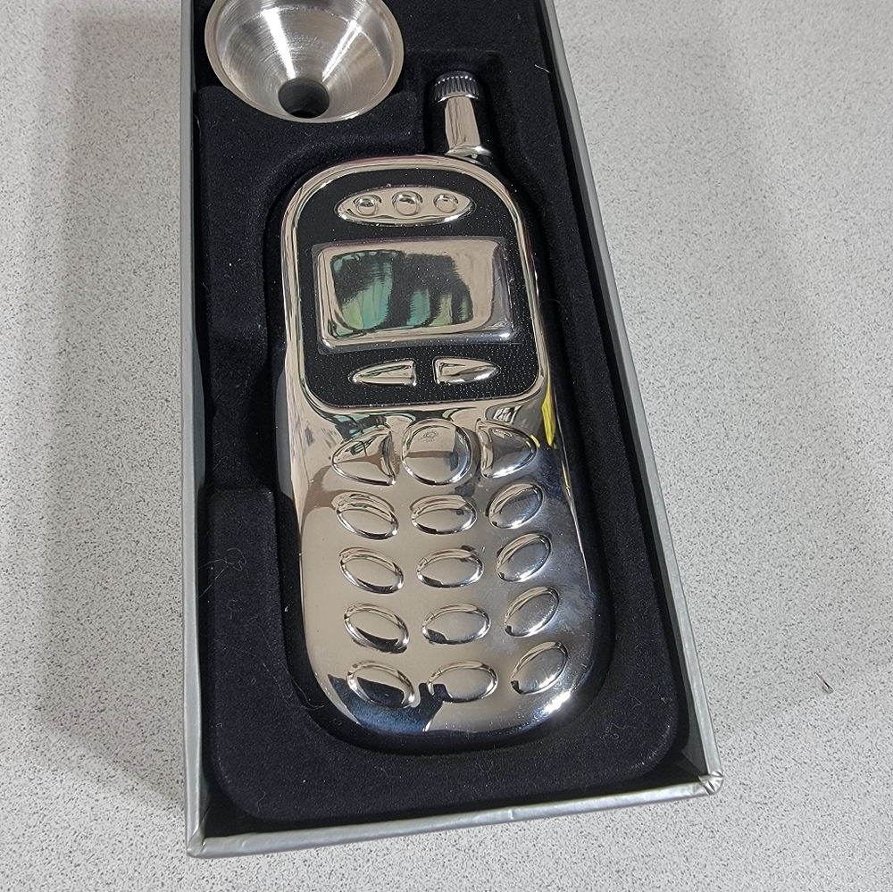 Cellphone flask - Picture 5 of 5